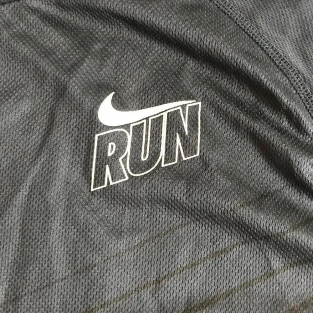 Nike RUN Running Athletic Dri Fit Shirt Mens Large Short Sleeve Navy Blue EUC